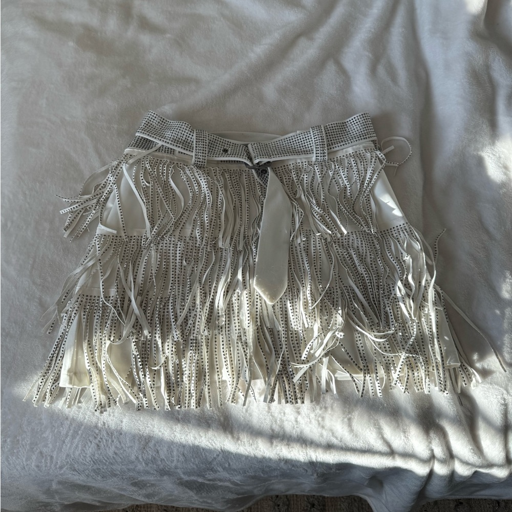 These Three white tassel skirt